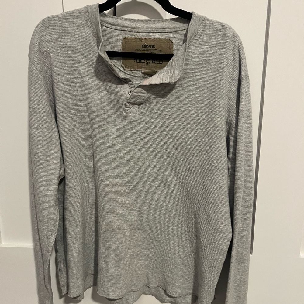 vintage levi’s grey henley top